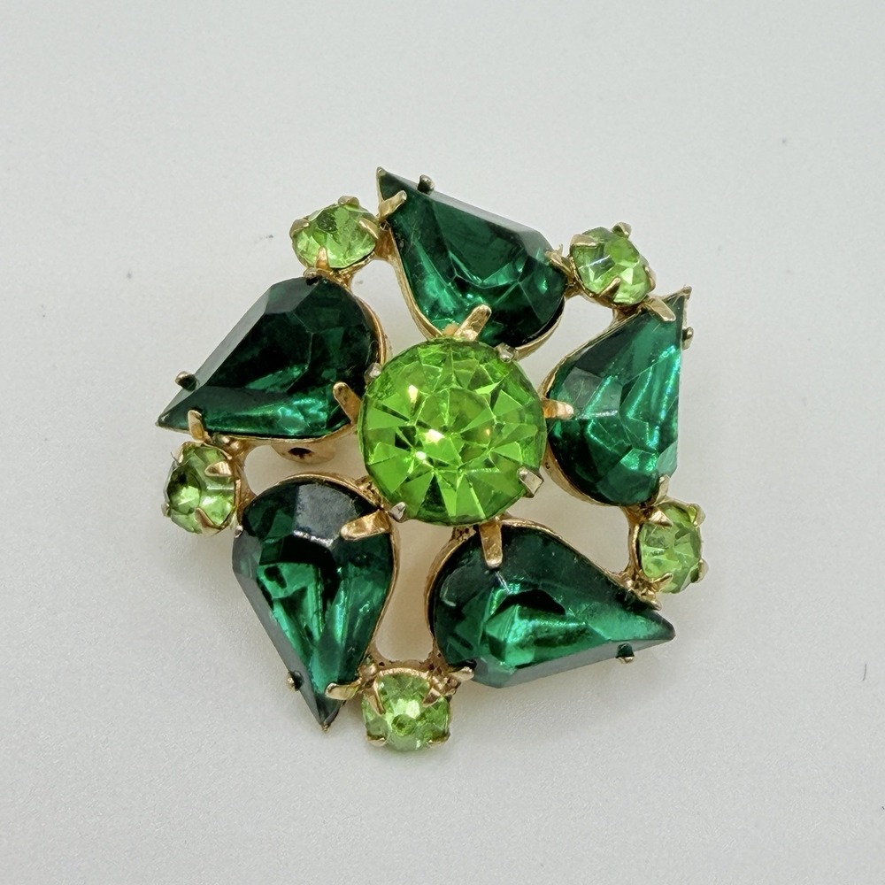 Vintage Brooch Pin Emerald Green Rhinestones Teardrop Granny Cottage Core 1.25"